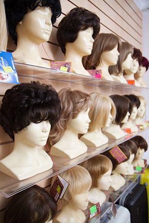 Купить парик из искусственных волос от 1000 руб. | LaNord.ru